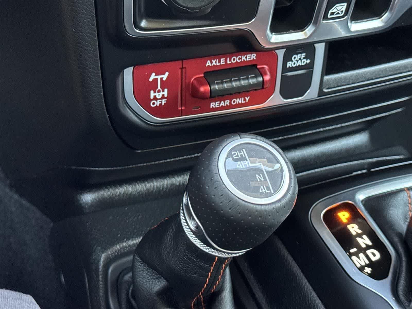 Thumbnail: 2023 Jeep Gladiator - 18