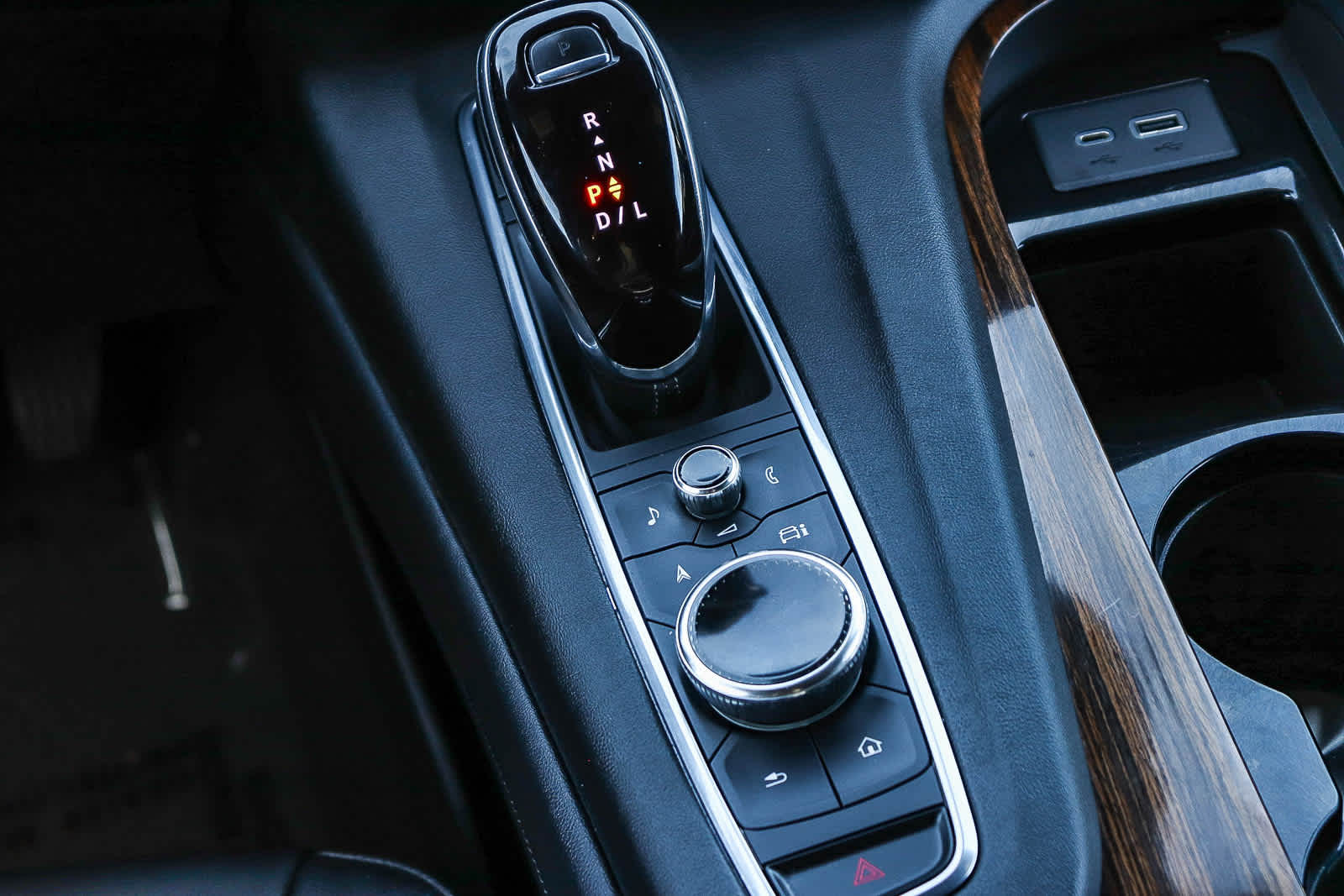 Thumbnail: 2021 Cadillac Escalade - 20