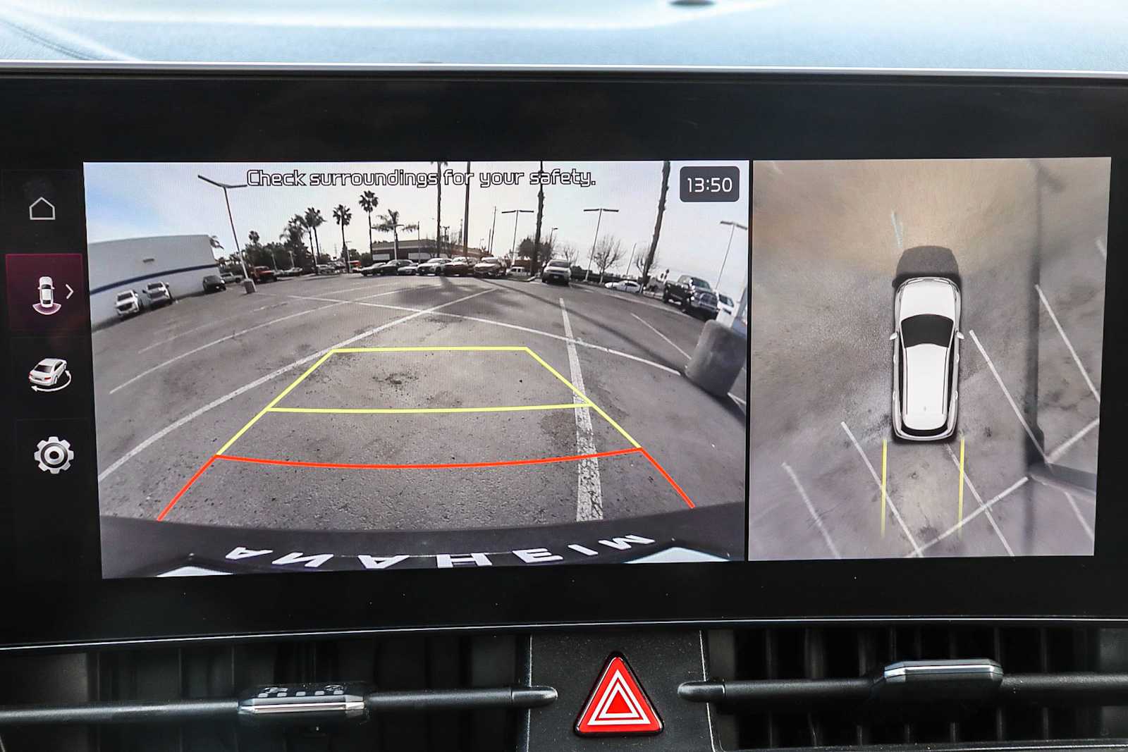 Thumbnail: 2023 Kia Sportage - 25