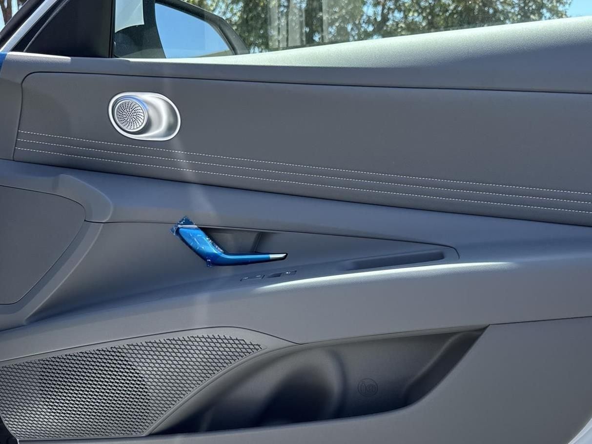 Thumbnail: 2025 Hyundai Elantra - 37