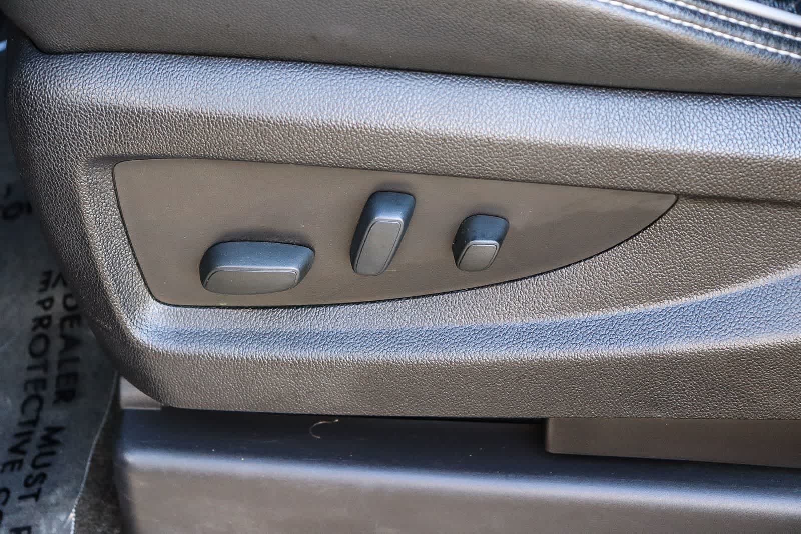 Thumbnail: 2017 Chevrolet Silverado 1500 - 22