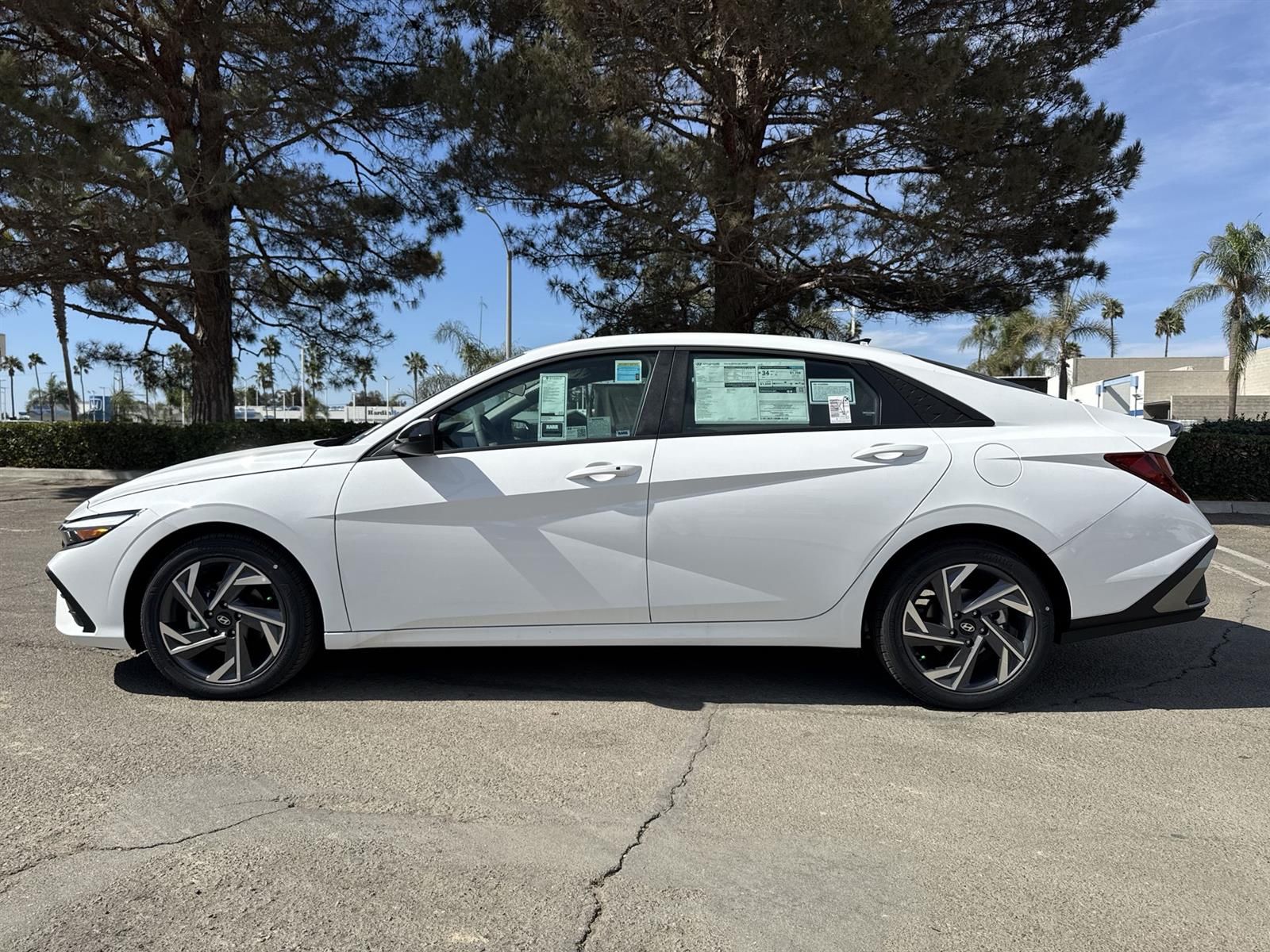 Thumbnail: 2025 Hyundai Elantra - 5