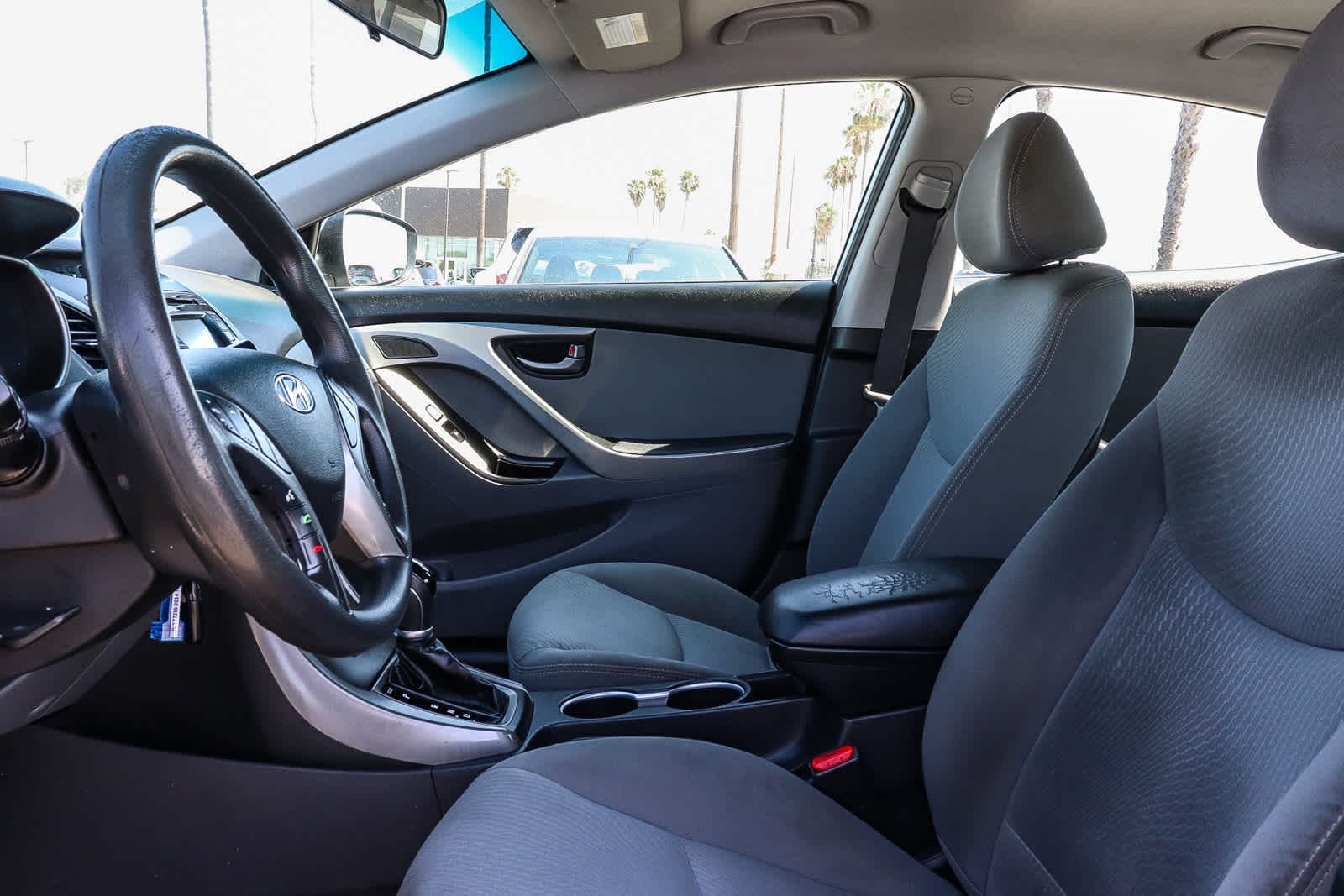 Thumbnail: 2014 Hyundai Elantra - 26
