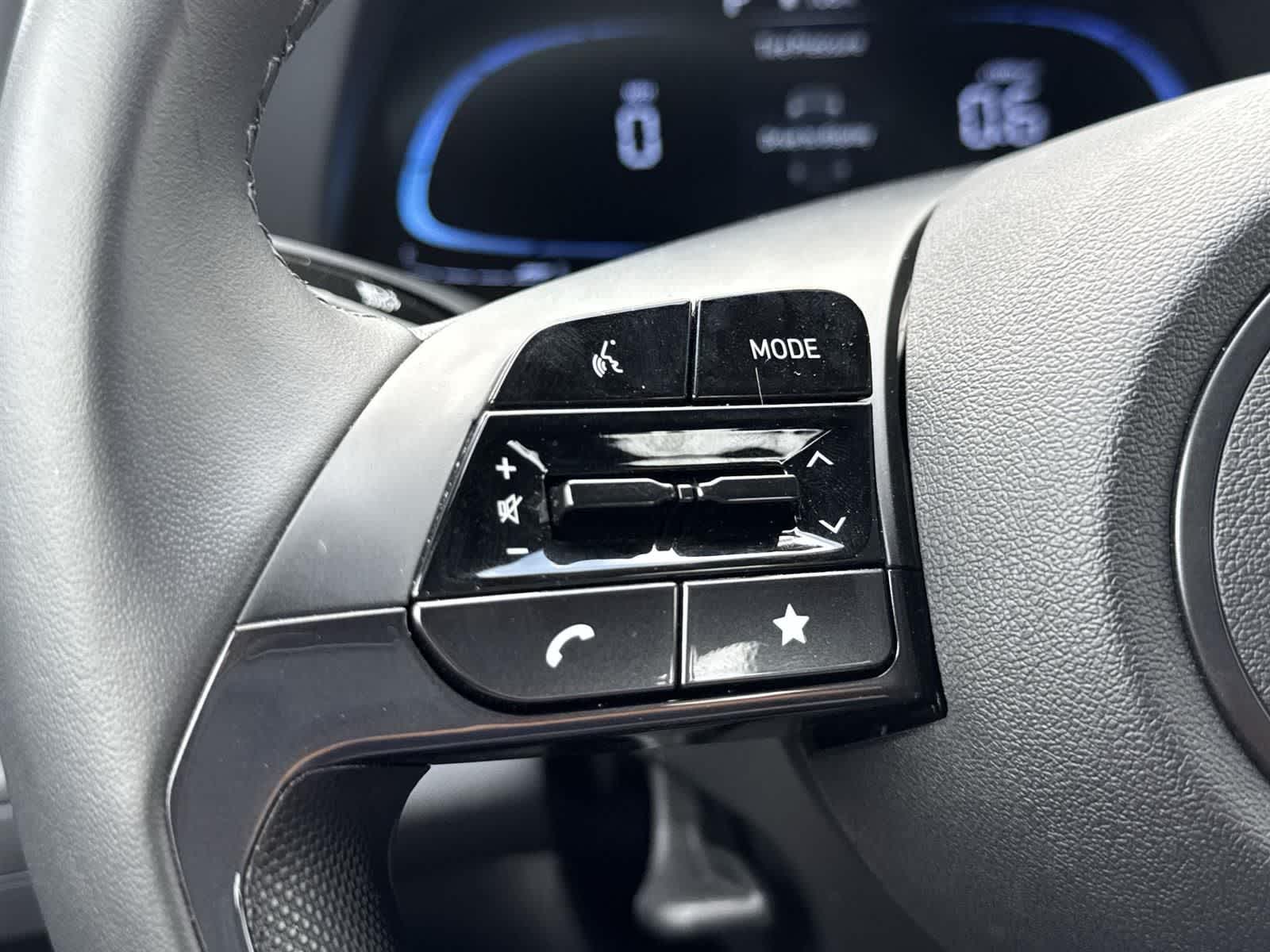 Thumbnail: 2025 Hyundai Elantra - 10