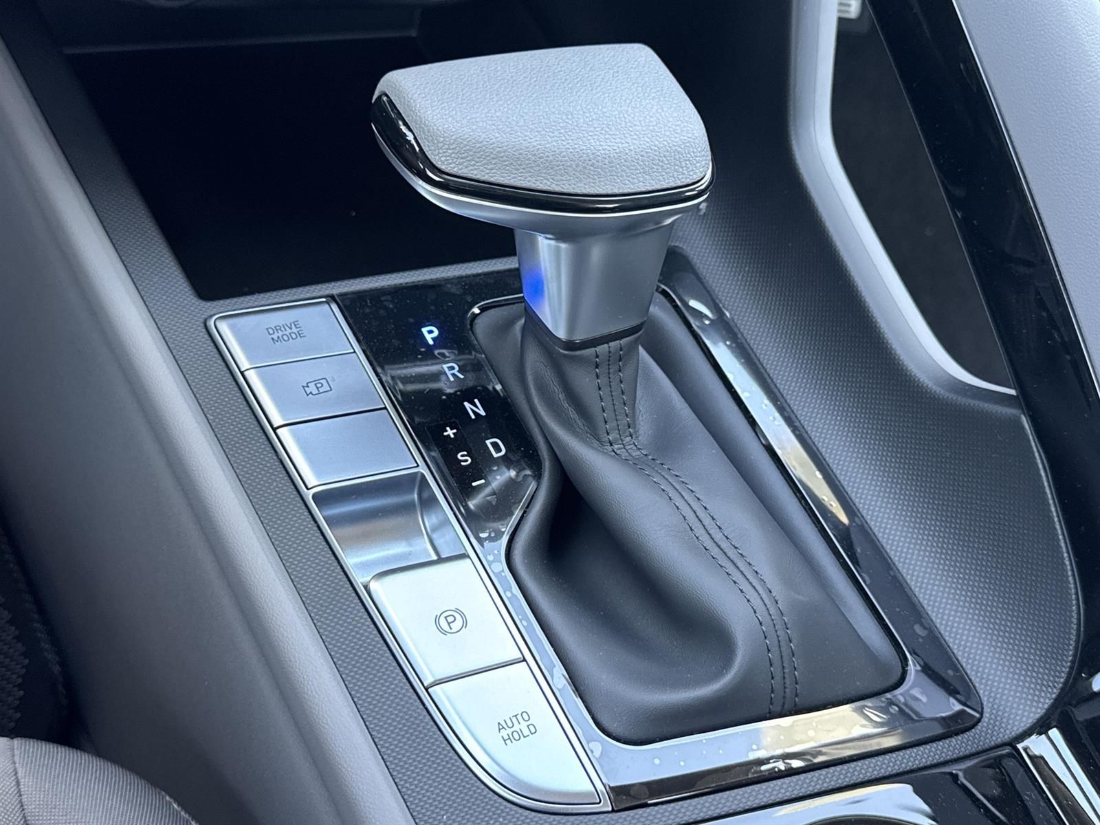 Thumbnail: 2025 Hyundai Elantra - 13
