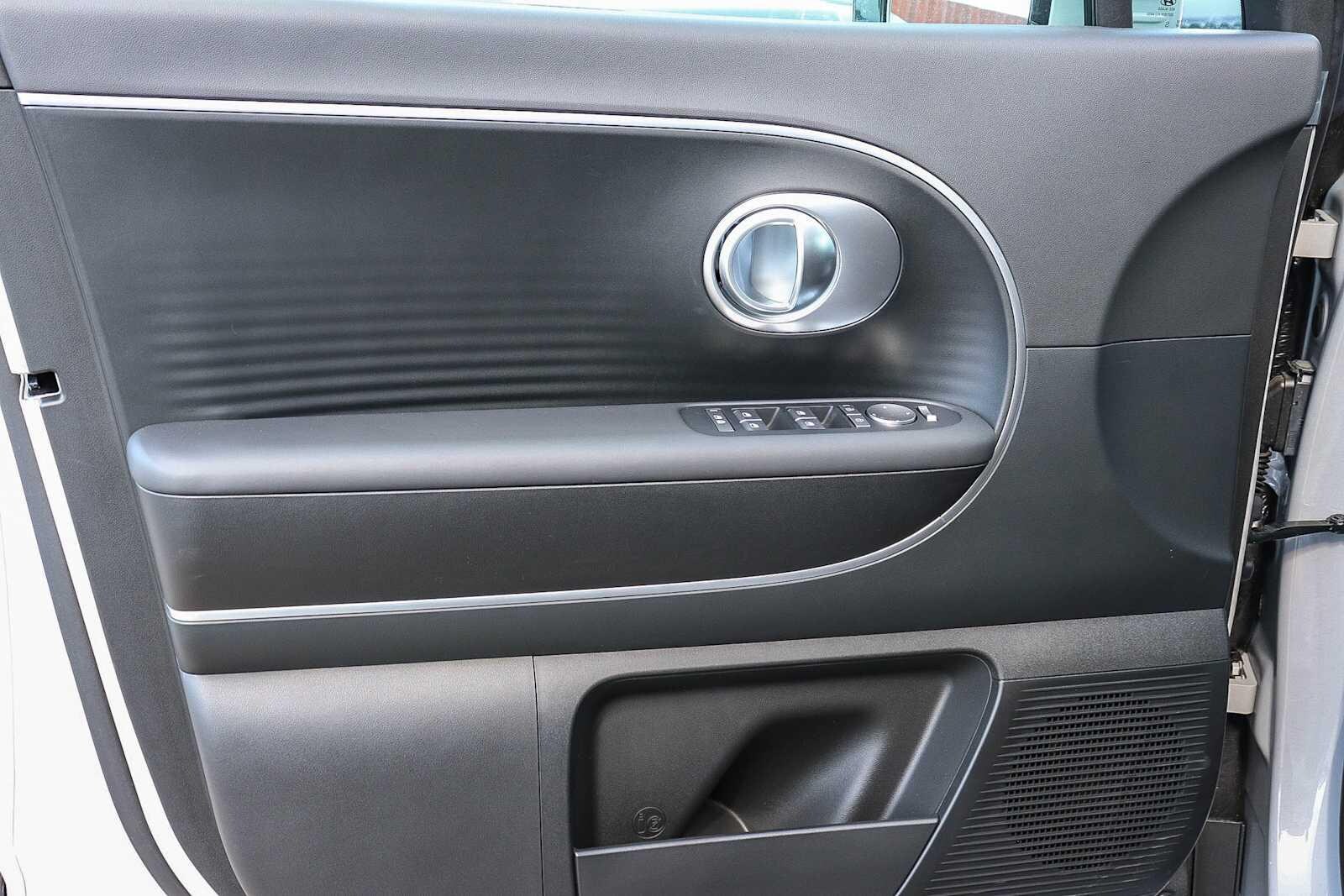 Thumbnail: 2026 Hyundai Ioniq - 24