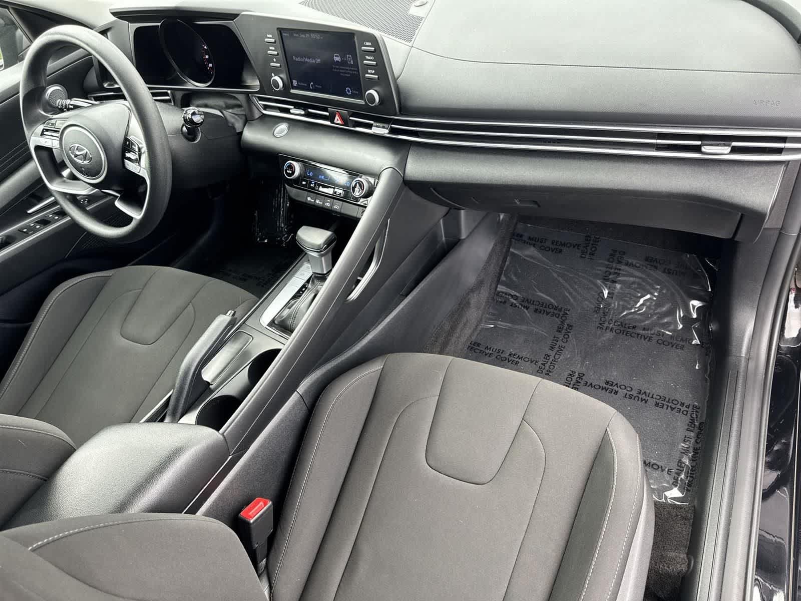 Thumbnail: 2022 Hyundai Elantra - 38