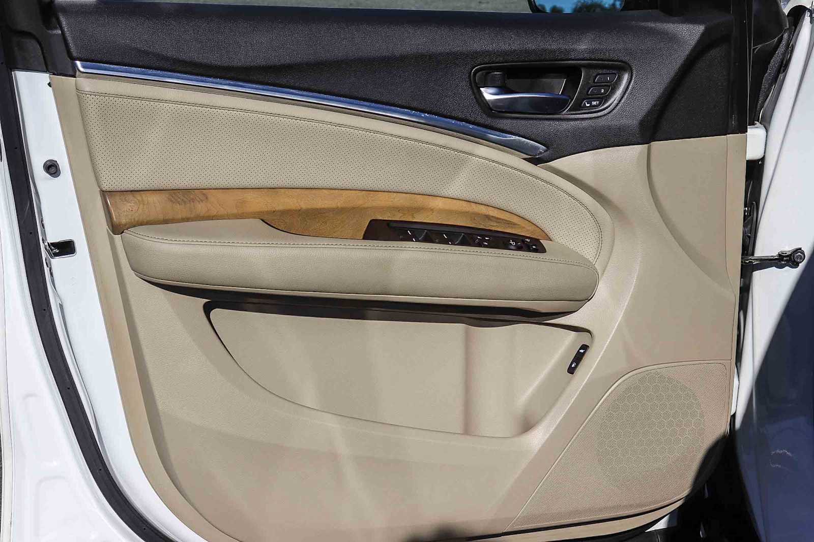 Thumbnail: 2019 Acura MDX - 20