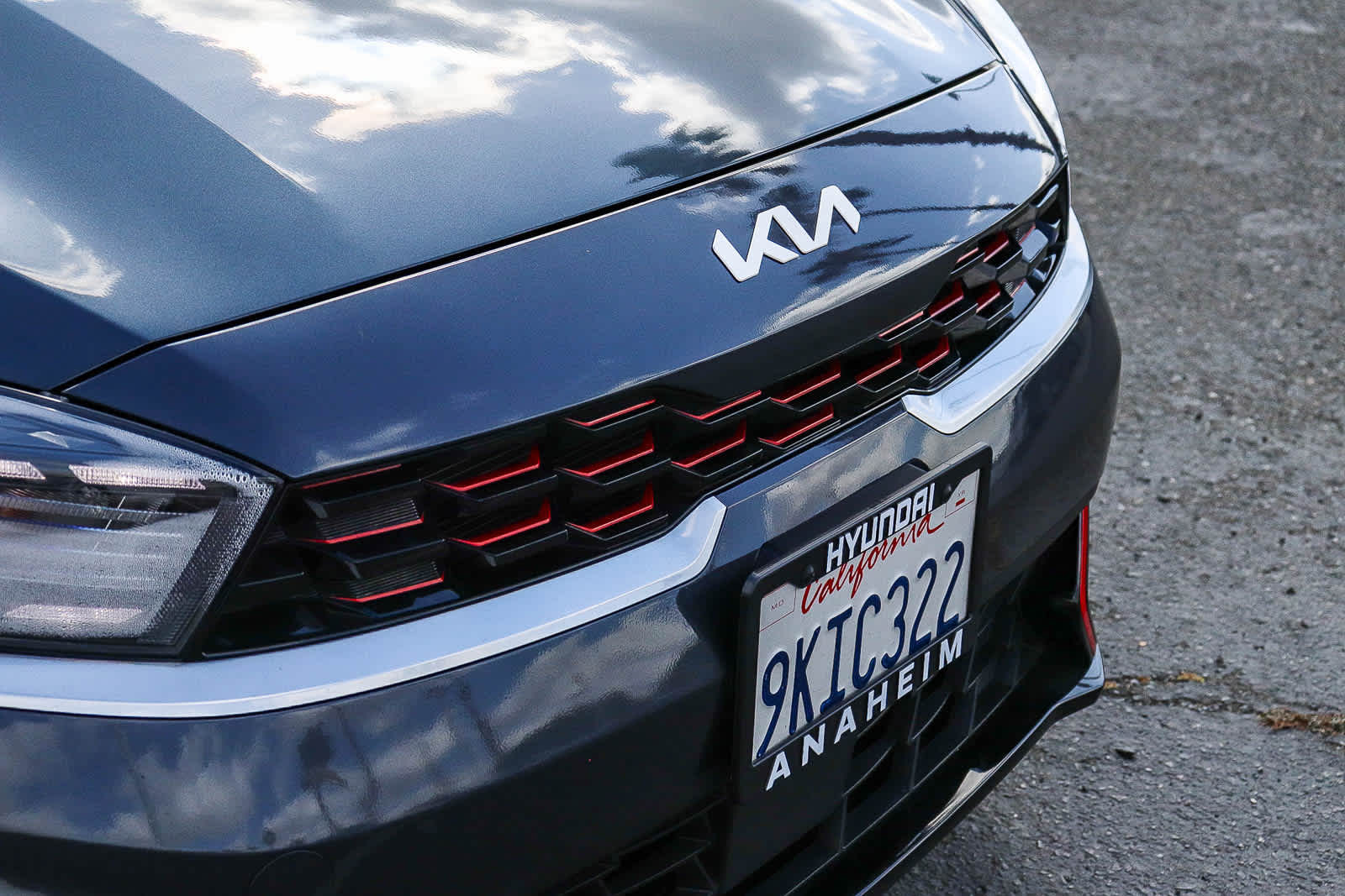 2024 Kia Forte GT-Line photo 4