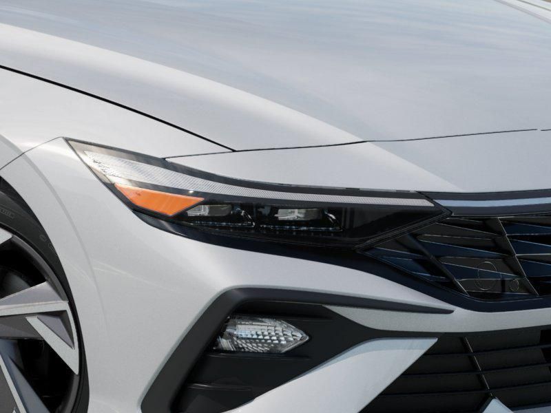 Thumbnail: 2025 Hyundai Elantra - 16