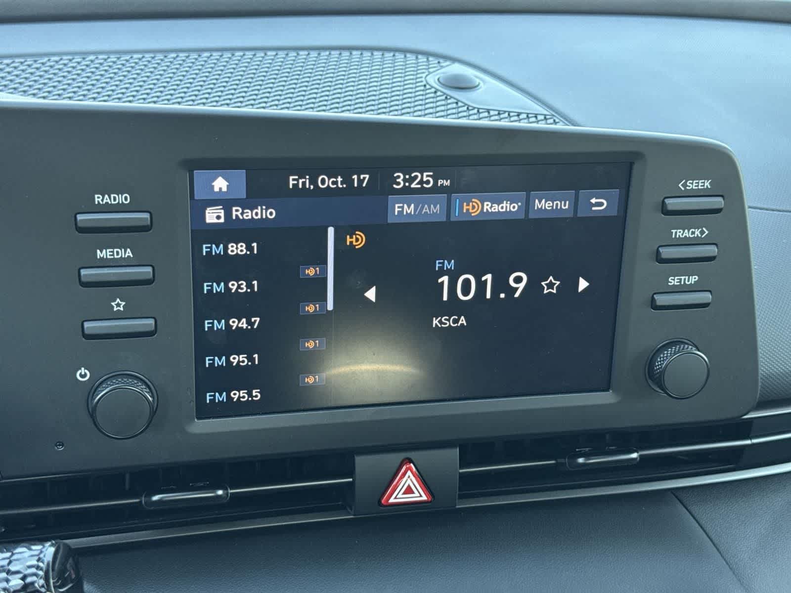 Thumbnail: 2025 Hyundai Elantra - 16