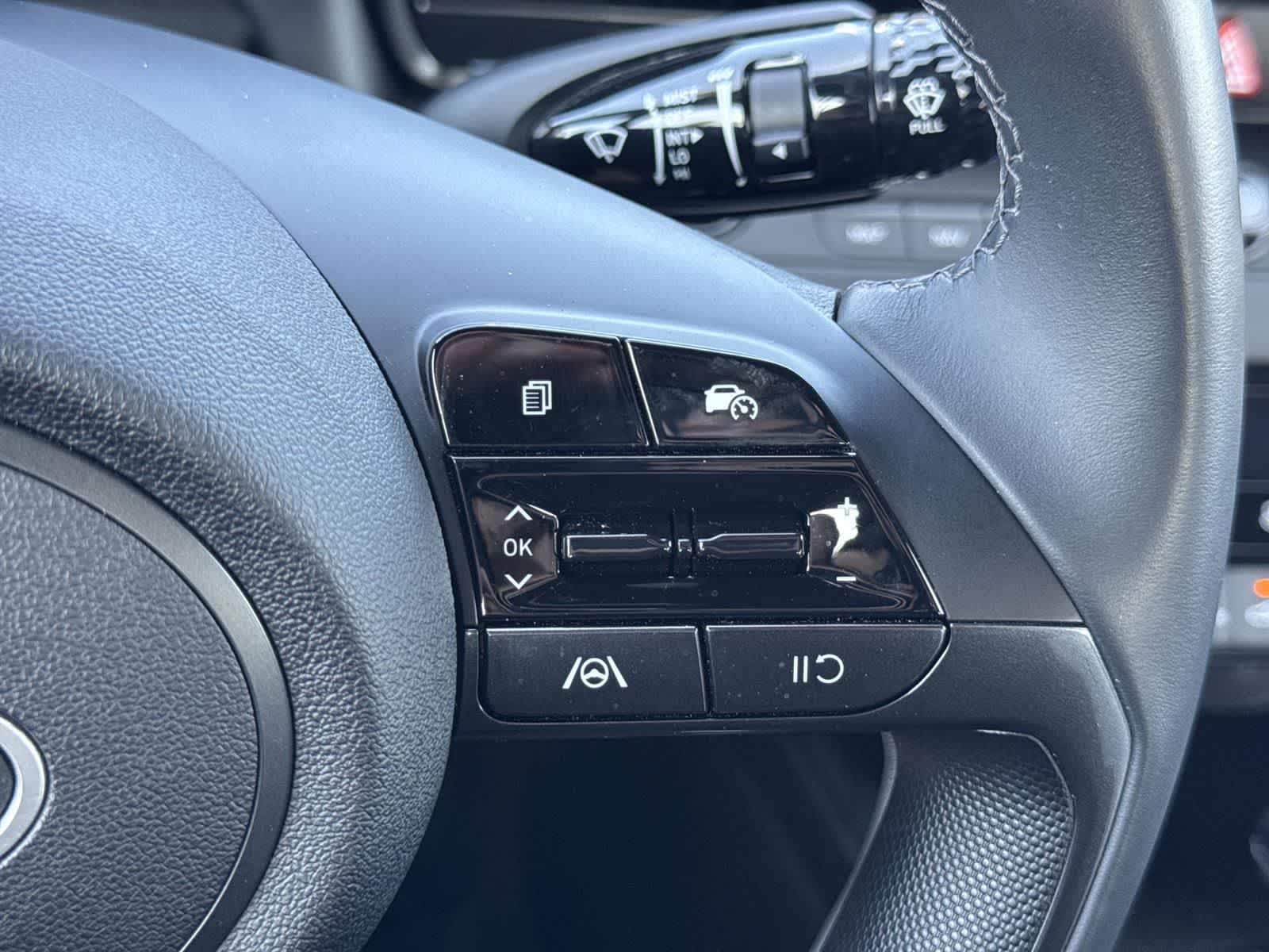 Thumbnail: 2025 Hyundai Elantra - 11