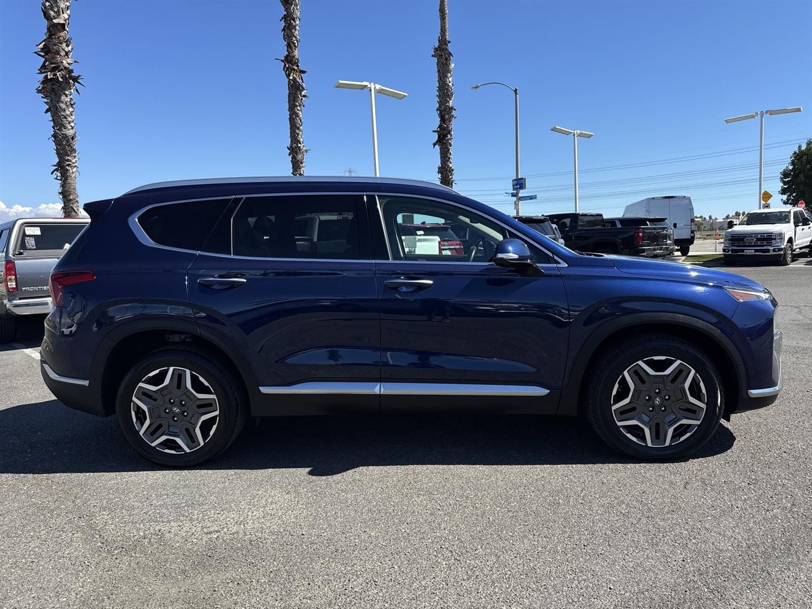 Thumbnail: 2023 Hyundai Santa Fe - 3