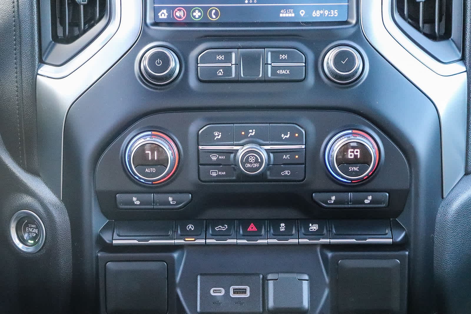 Thumbnail: 2021 Chevrolet Silverado 1500 - 13