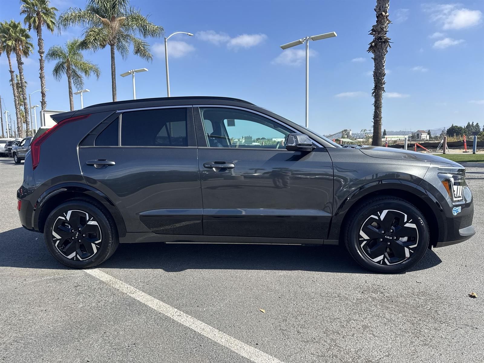 Thumbnail: 2024 Kia Niro - 3