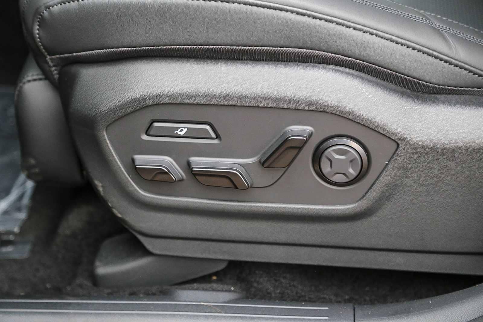 Thumbnail: 2026 Hyundai Santa Fe - 23