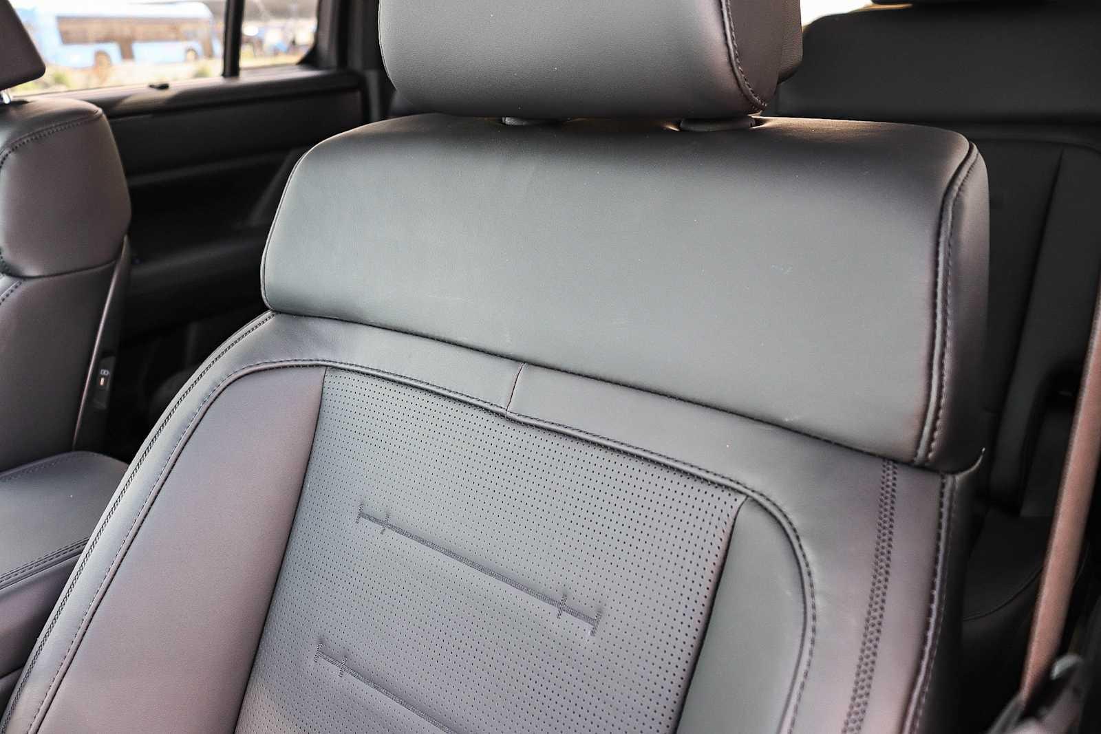 Thumbnail: 2025 Hyundai Santa Fe - 28