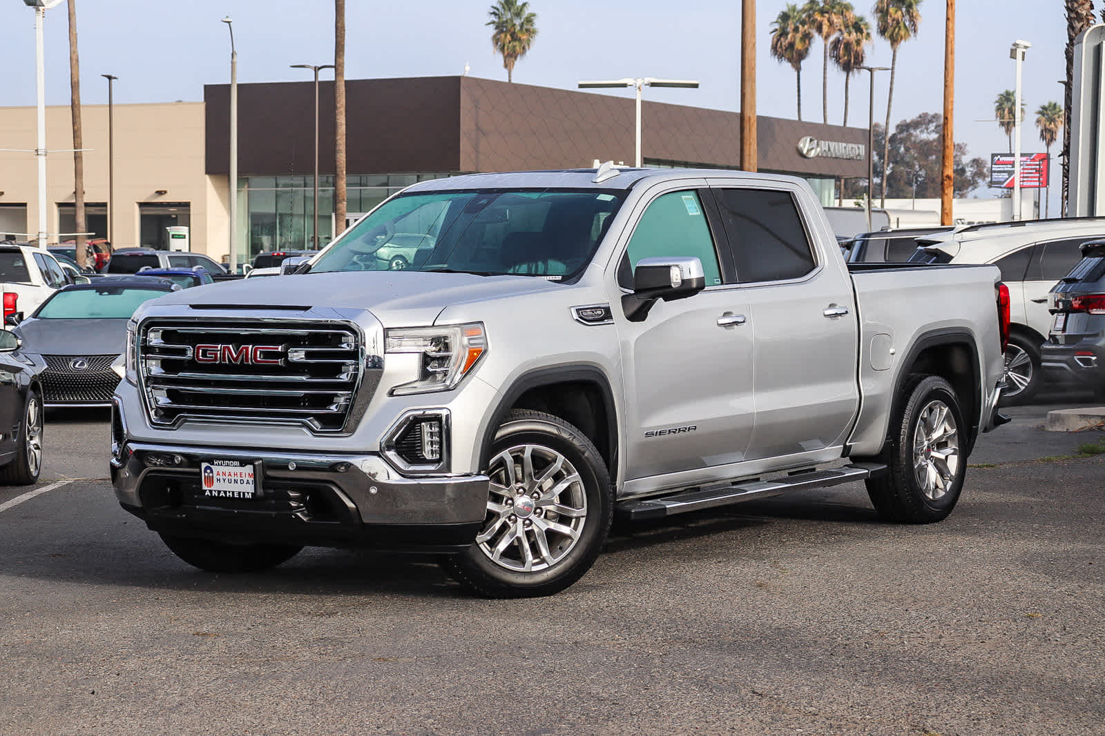 2019 GMC Sierra 1500 SLT's photo