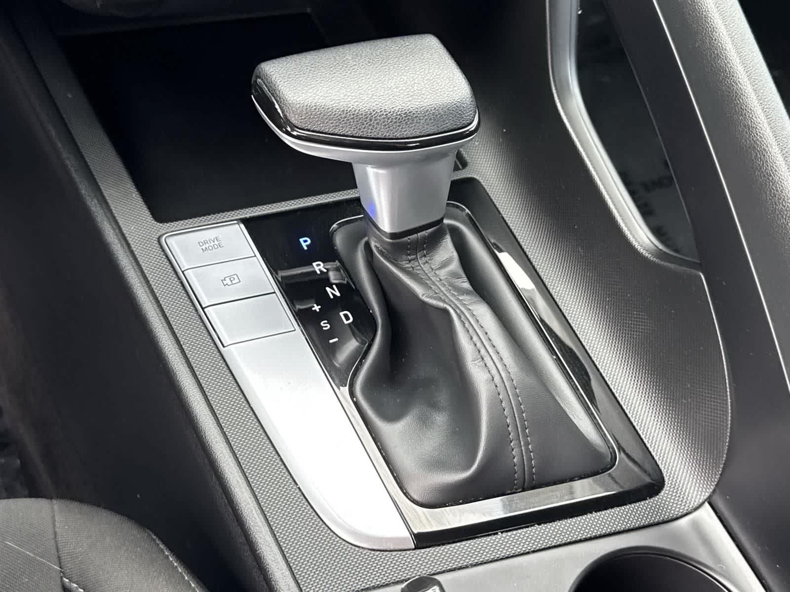 Thumbnail: 2022 Hyundai Elantra - 13