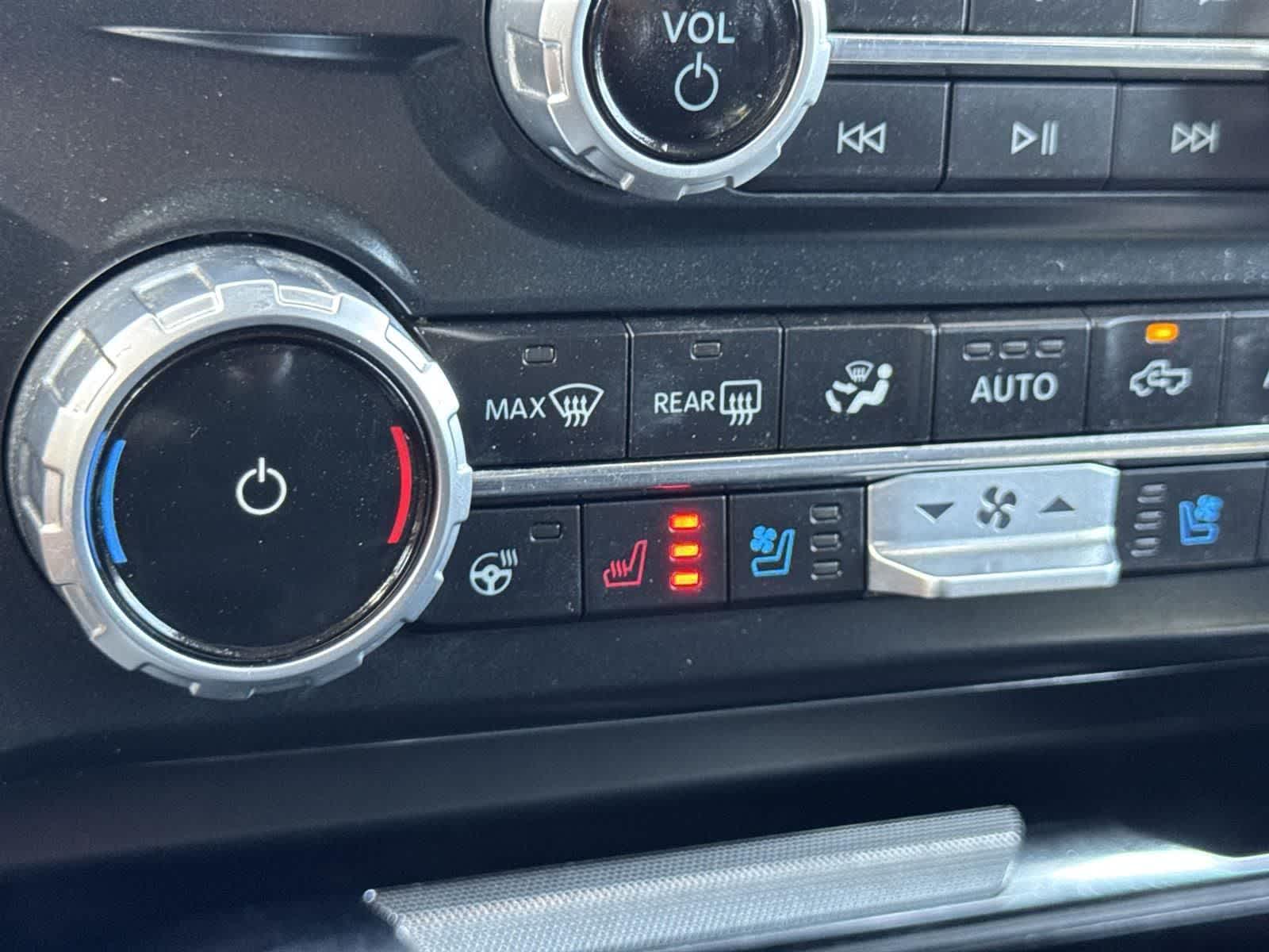 Thumbnail: 2023 Ford Econoline - 21