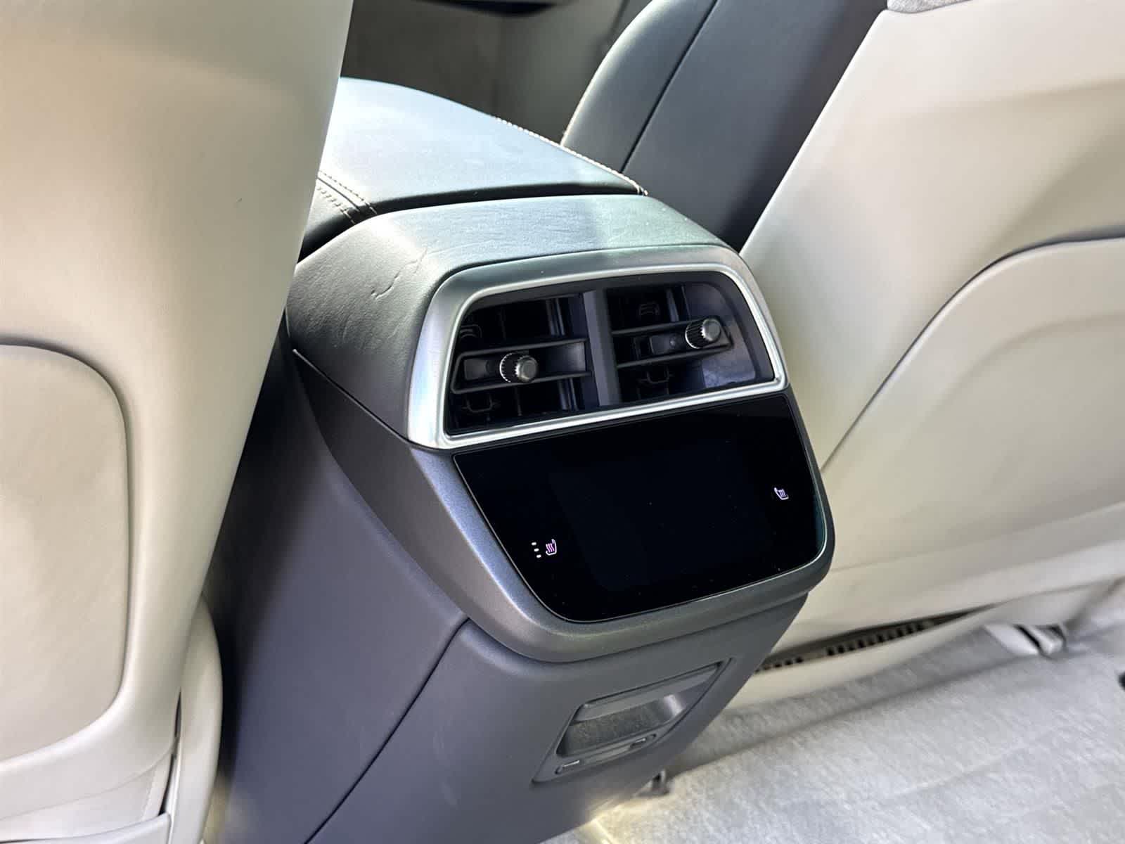 Thumbnail: 2023 Lucid Air - 34