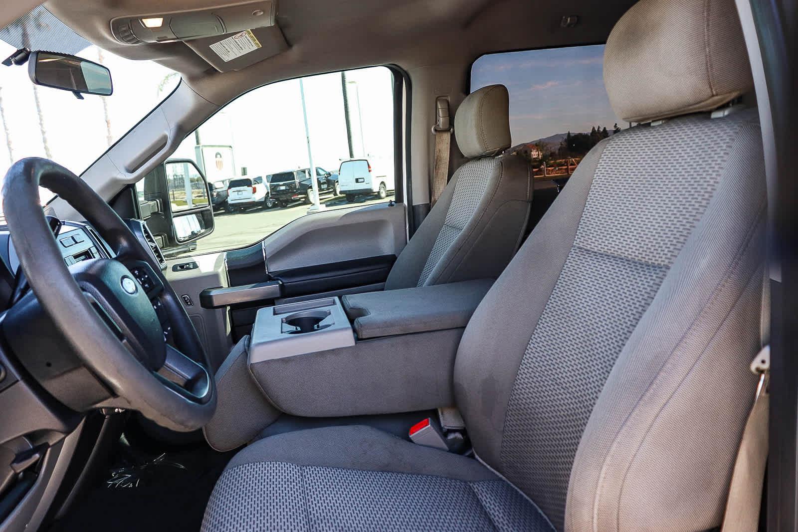 Thumbnail: 2019 Ford Econoline - 25
