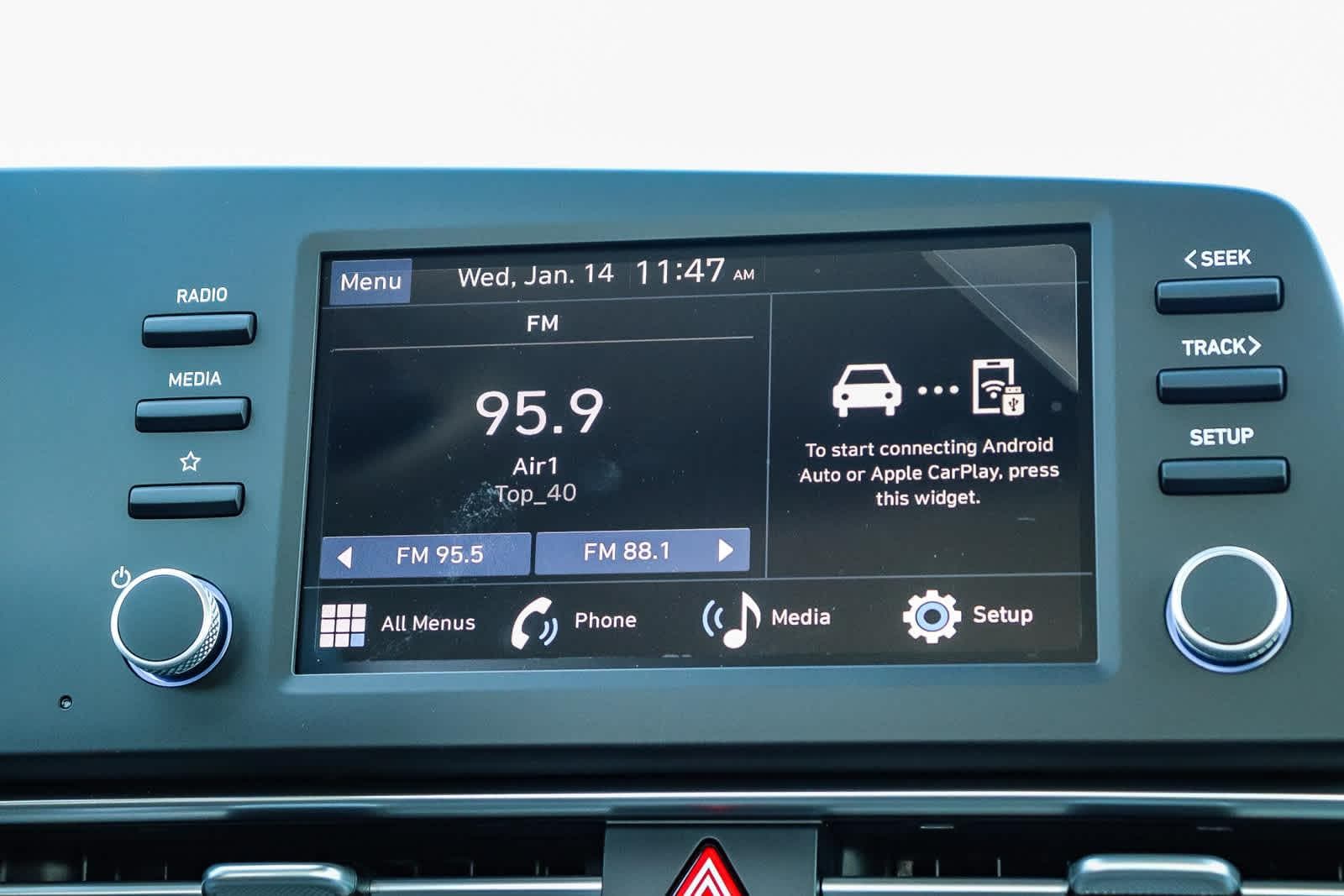 Thumbnail: 2025 Hyundai Elantra - 15