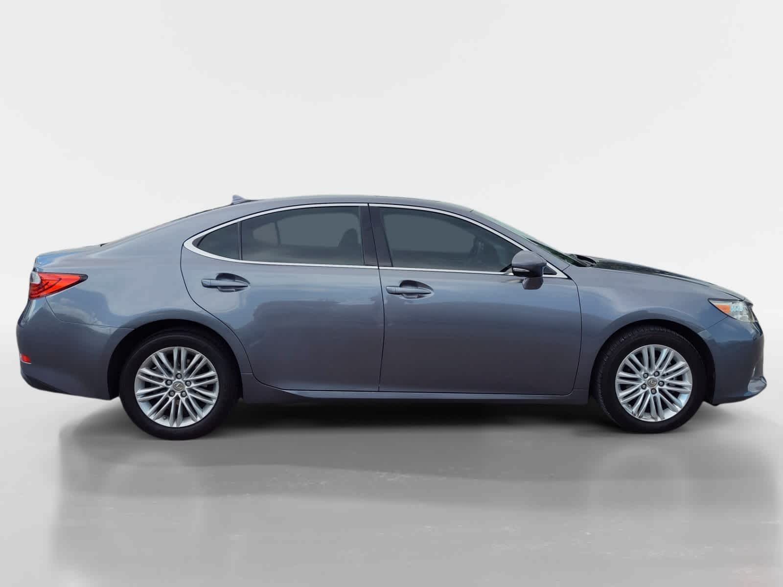 Thumbnail: 2014 Lexus ES - 6