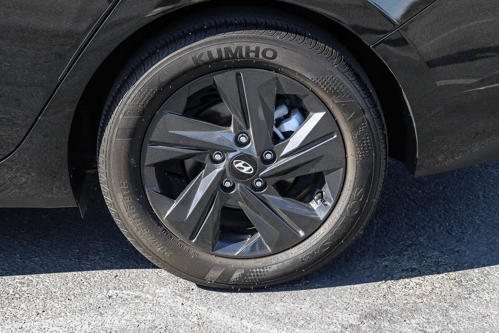 Thumbnail: 2023 Hyundai Elantra - 15