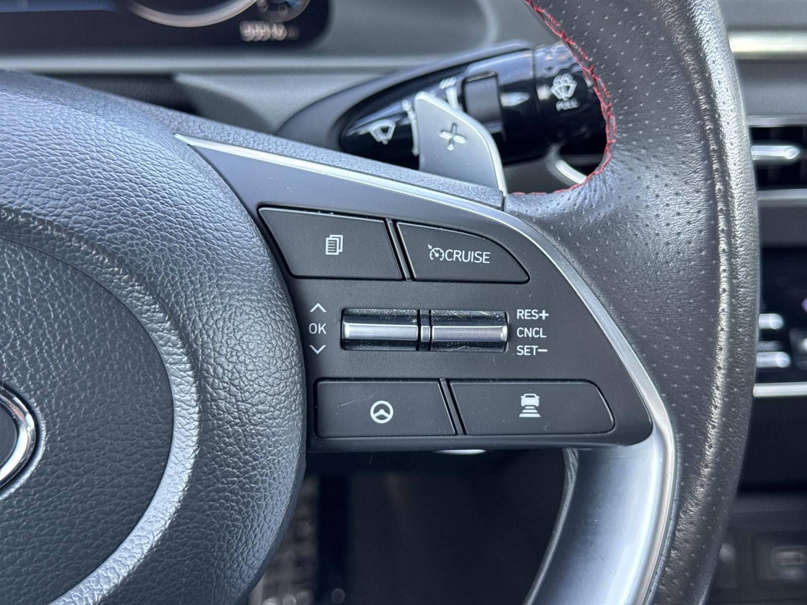 Thumbnail: 2023 Hyundai Sonata - 12