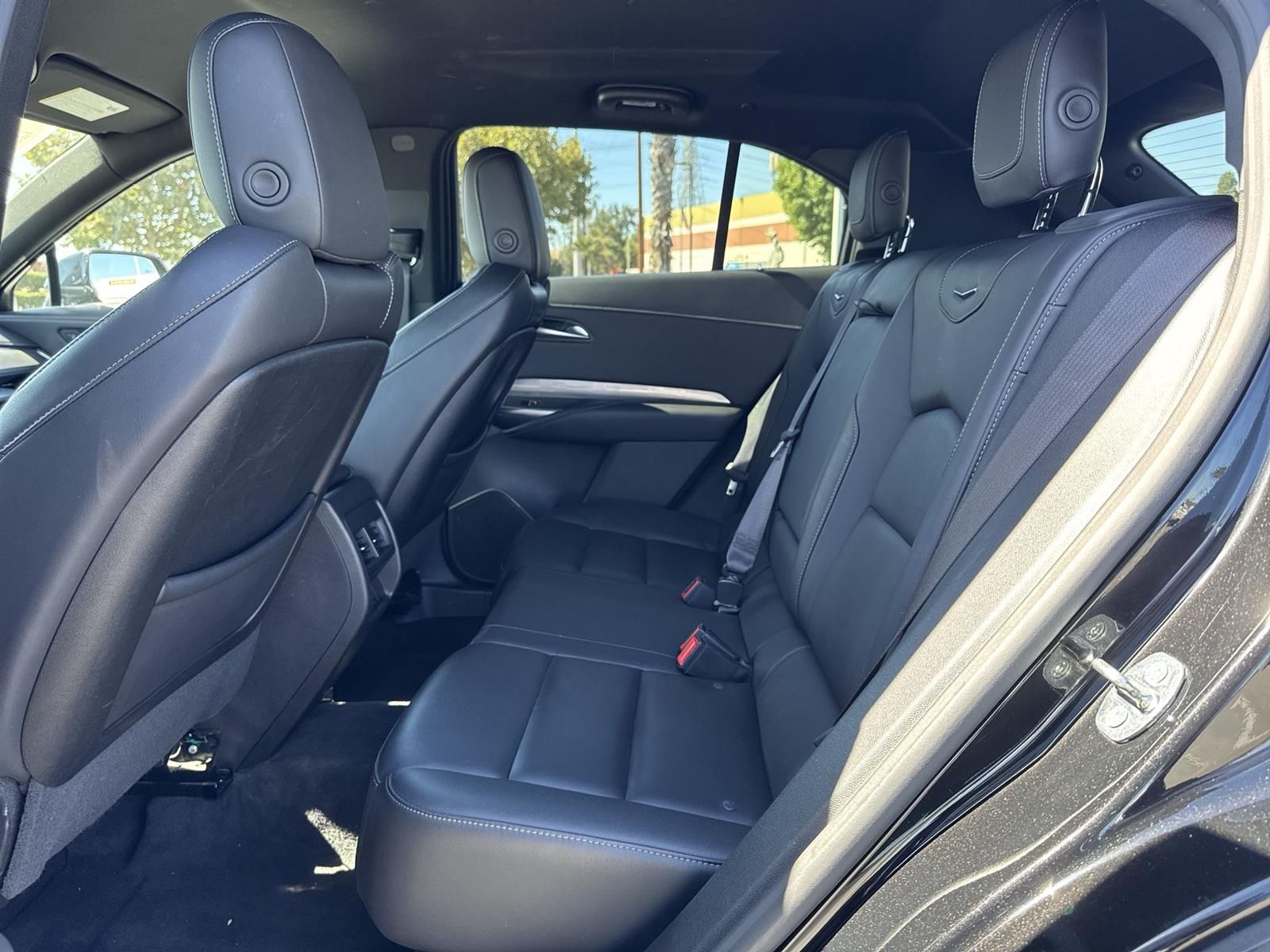 Thumbnail: 2024 Cadillac XT4 - 25