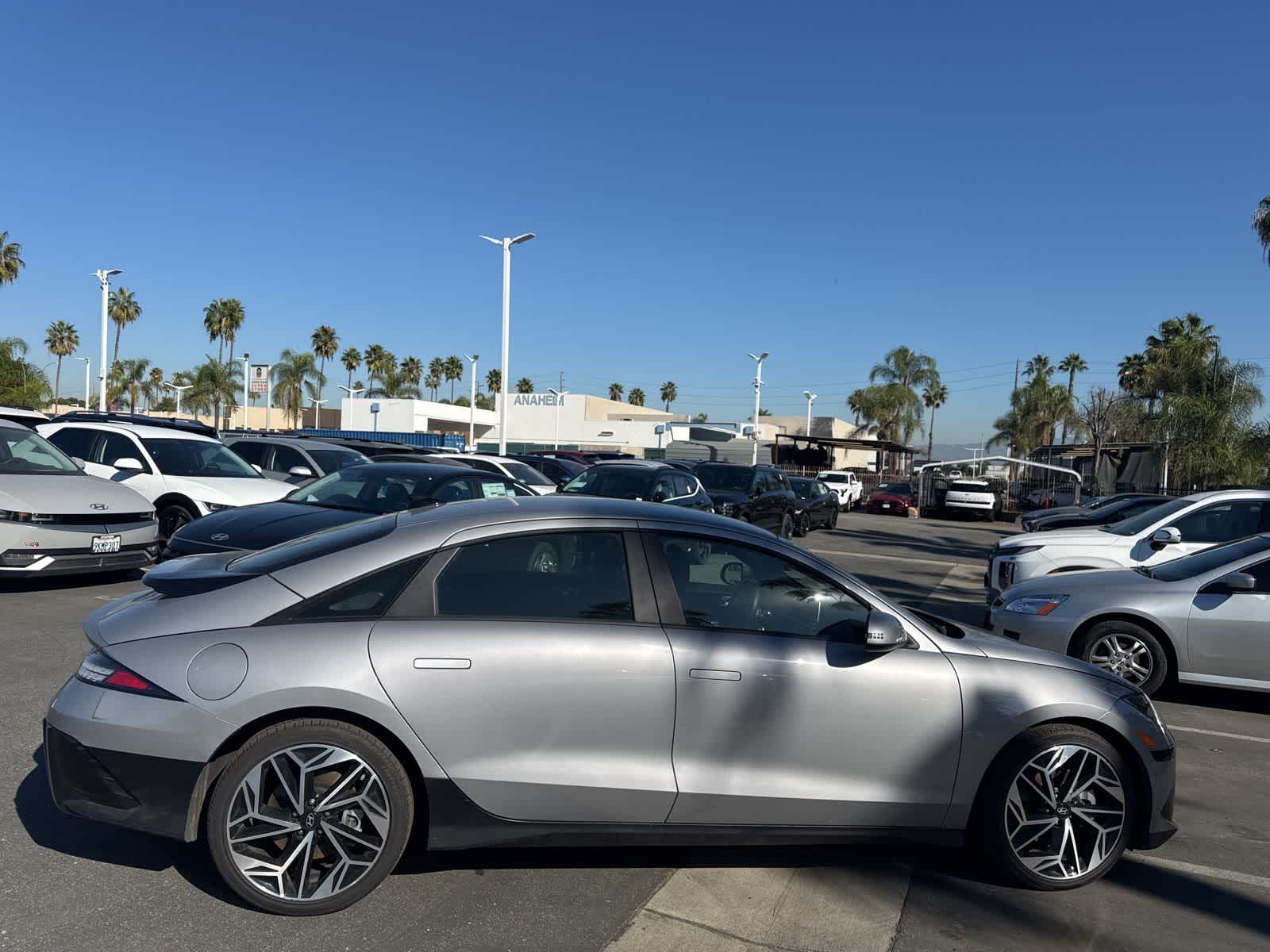 Thumbnail: 2023 Hyundai Ioniq 6 - 2