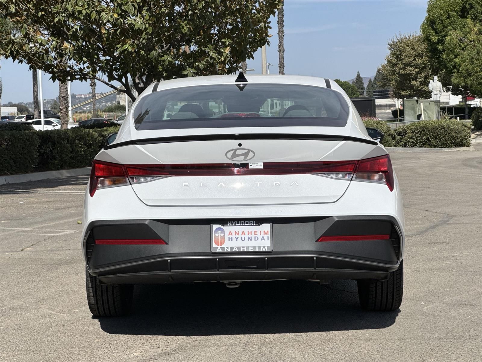 Thumbnail: 2025 Hyundai Elantra - 4