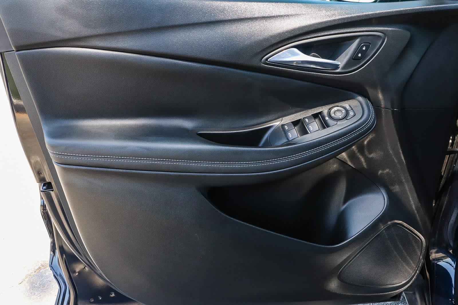 Thumbnail: 2021 Buick Encore GX - 26