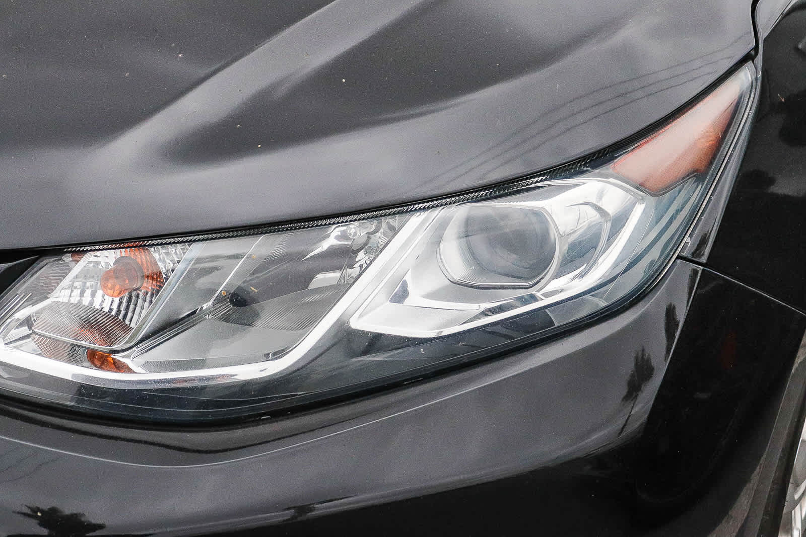 Thumbnail: 2016 Chevrolet Volt - 2