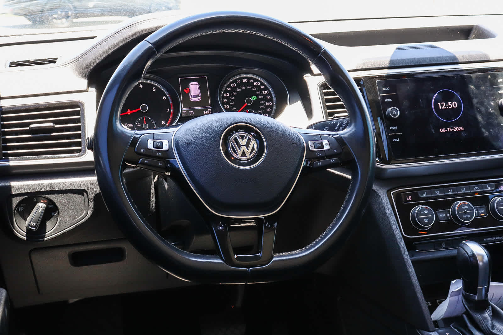 Thumbnail: 2018 Volkswagen Atlas - 21