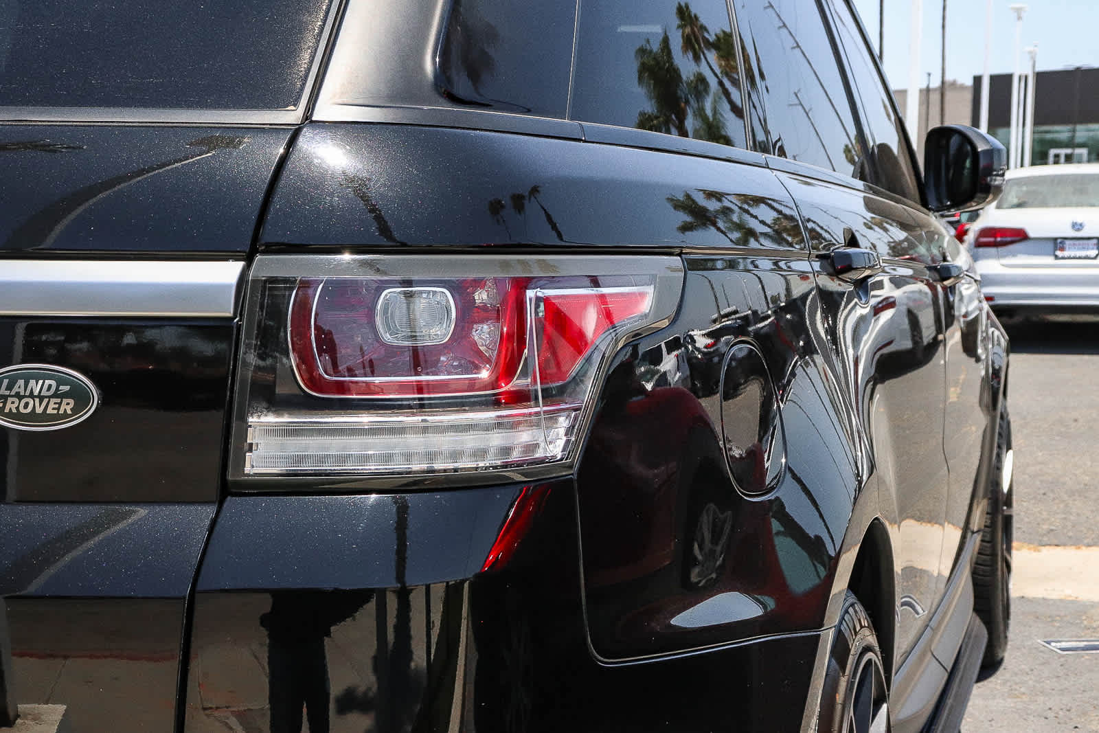 Thumbnail: 2016 Land Rover Range Rover Sport - 23