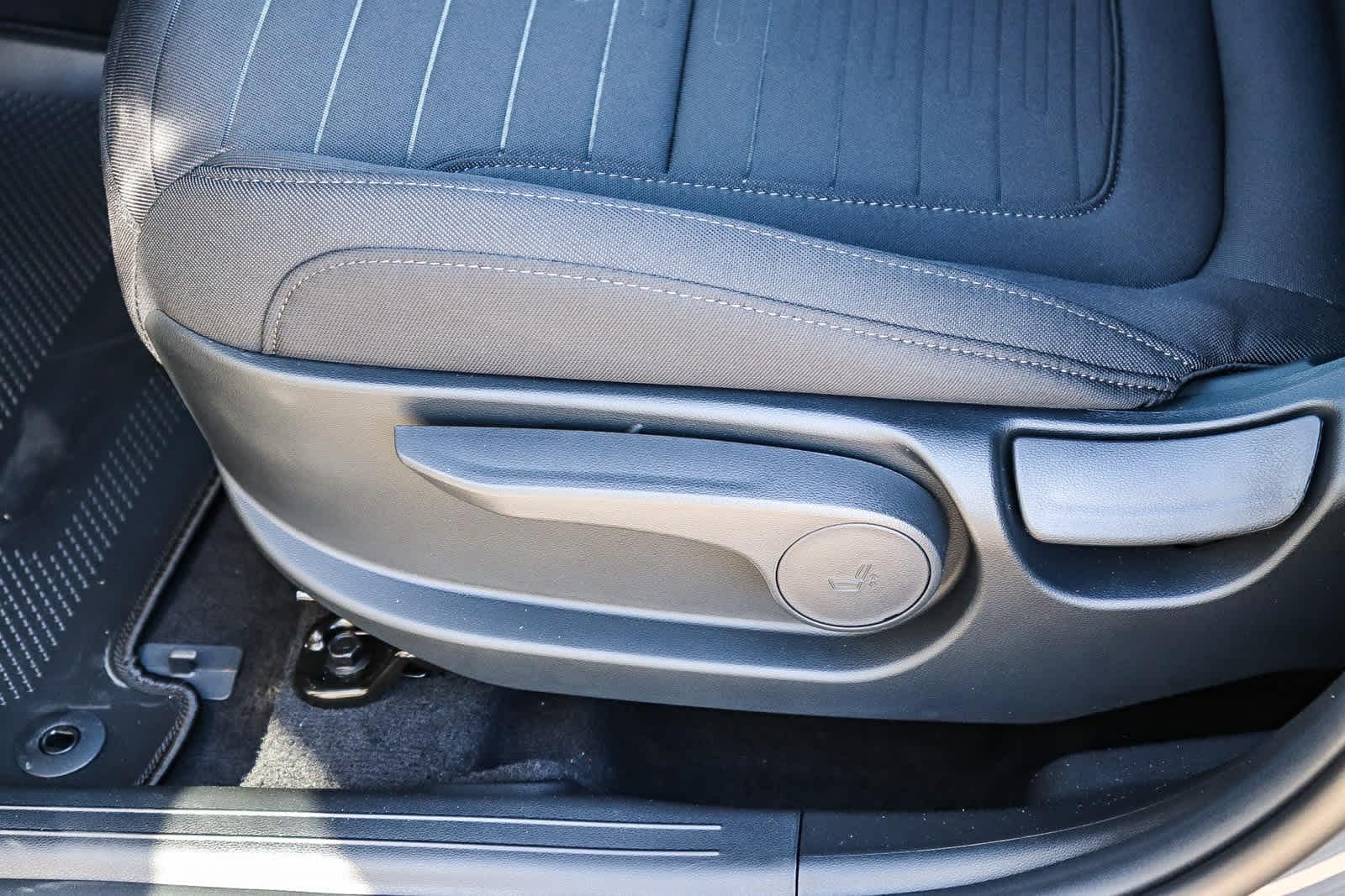 Thumbnail: 2026 Hyundai Santa Cruz - 24