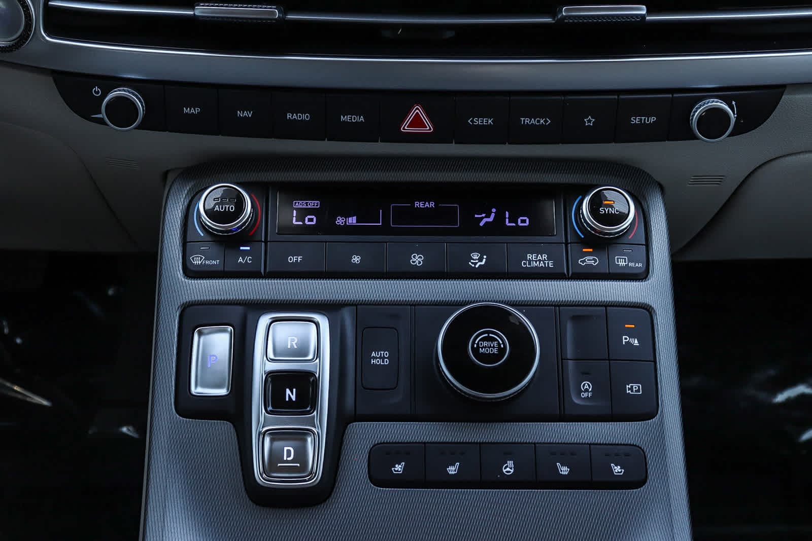 Thumbnail: 2023 Hyundai Palisade - 16