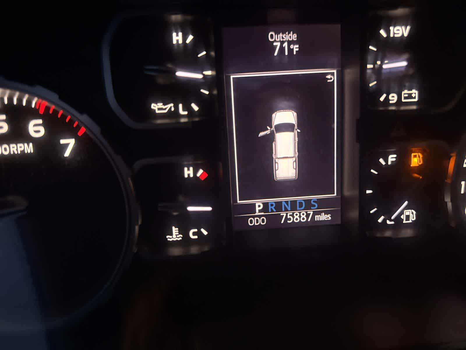 Thumbnail: 2019 Toyota Tundra - 15