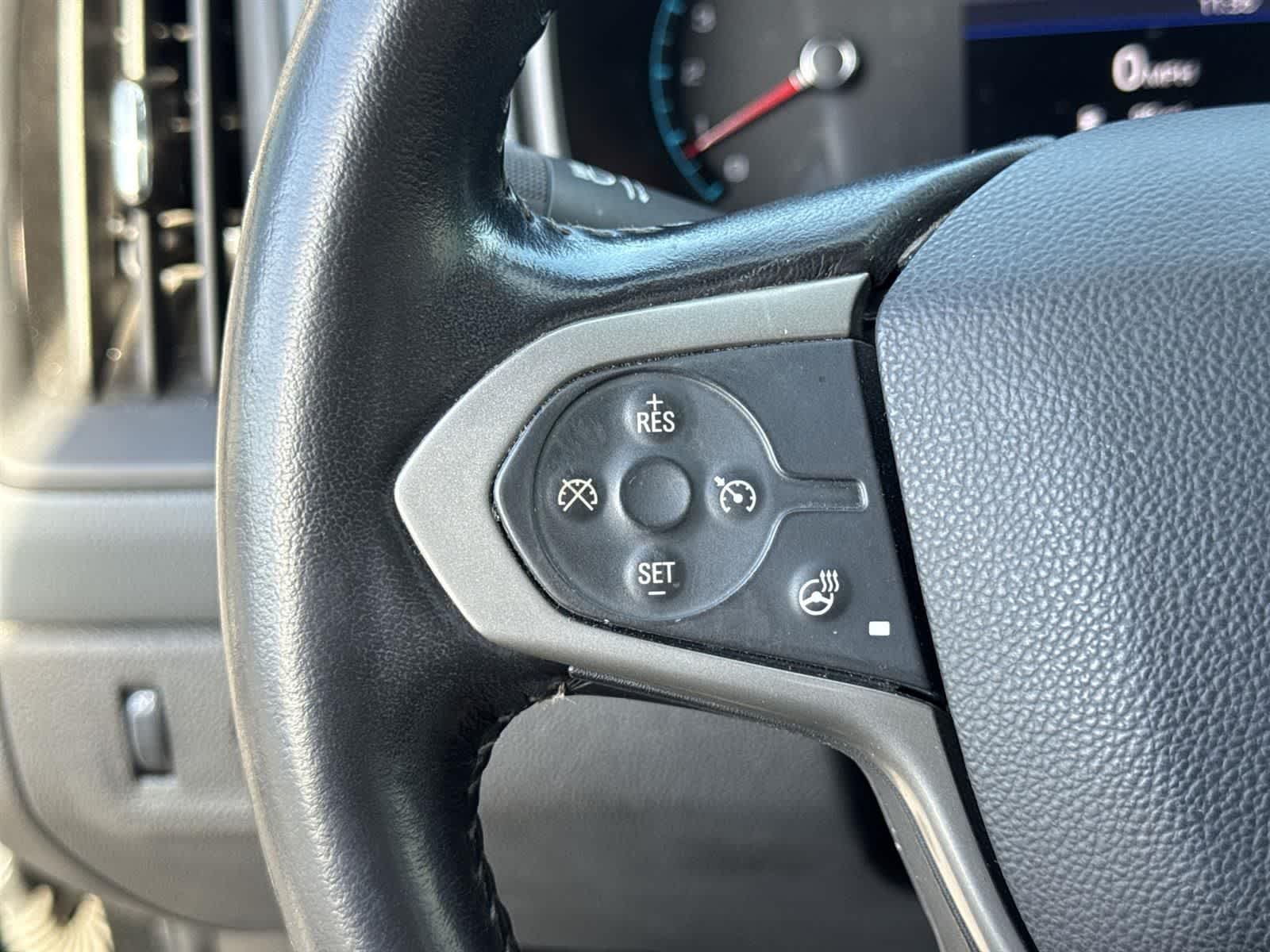 Thumbnail: 2022 Chevrolet Colorado - 22