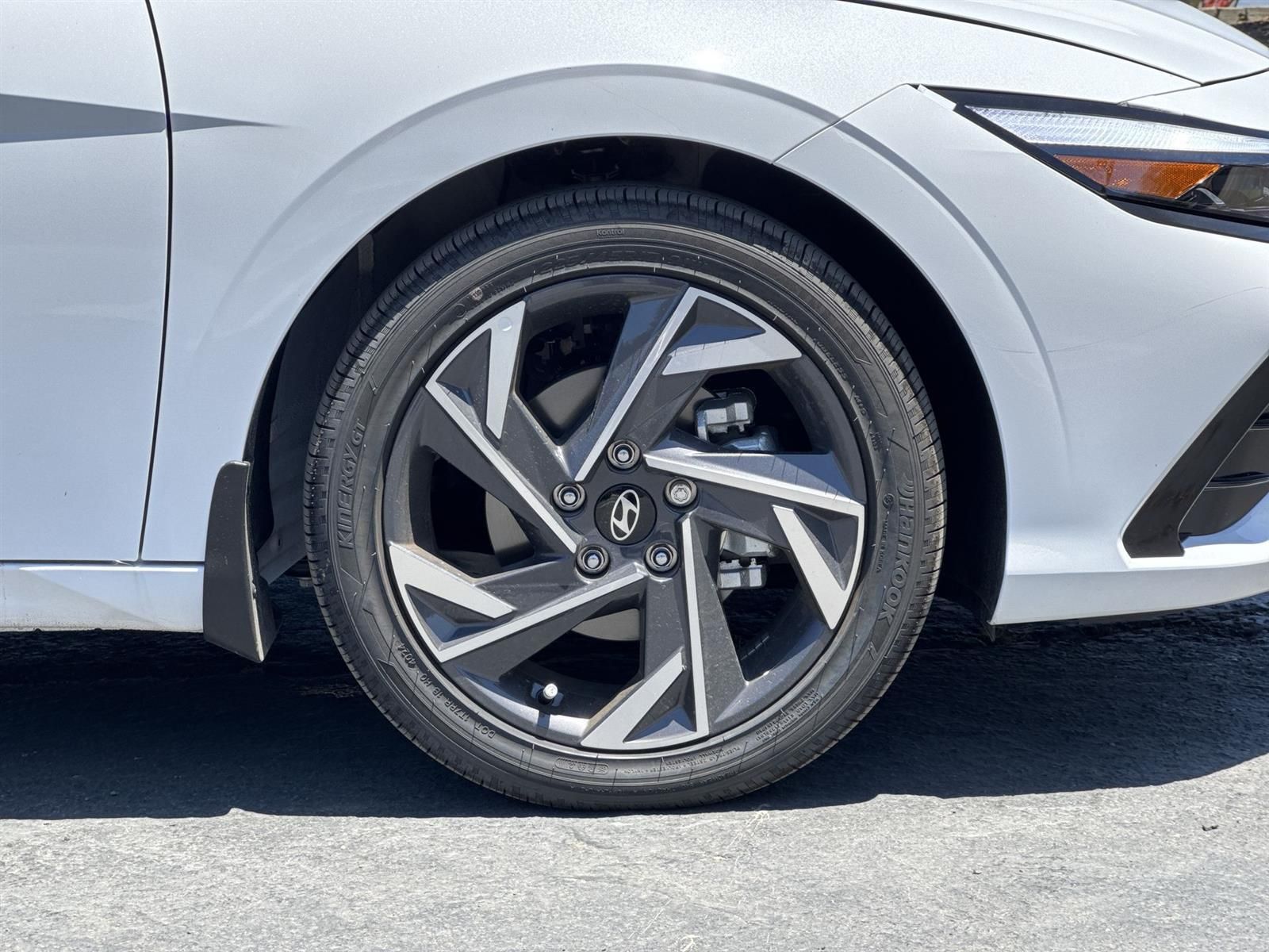 Thumbnail: 2025 Hyundai Elantra - 8