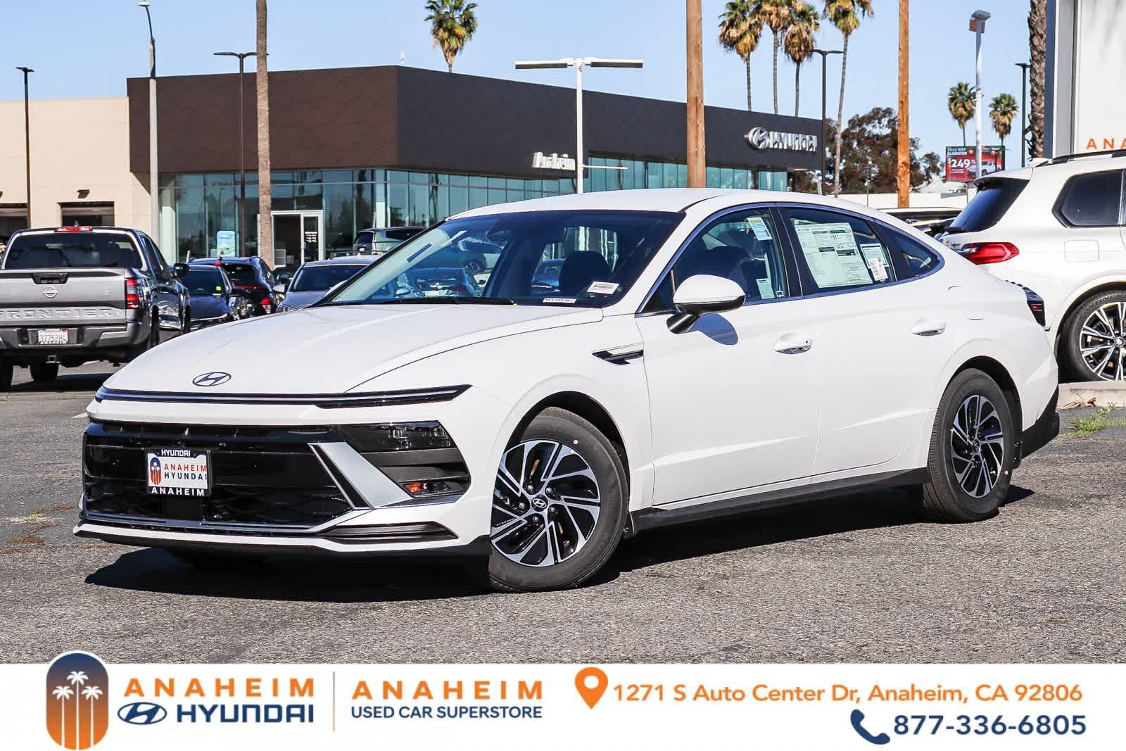 2026 Hyundai Sonata Hybrid Blue's photo