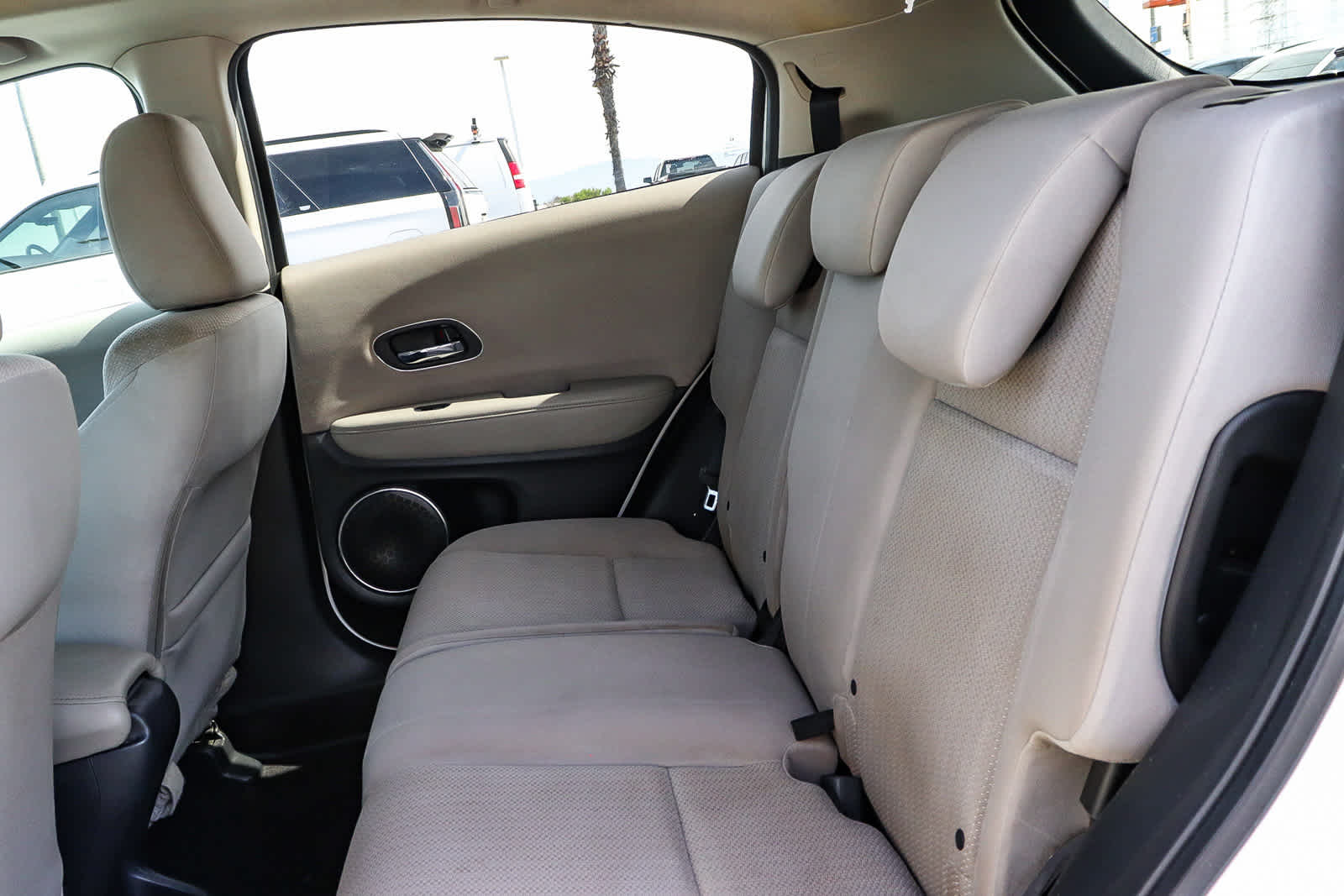 Thumbnail: 2016 Honda HR-V - 19