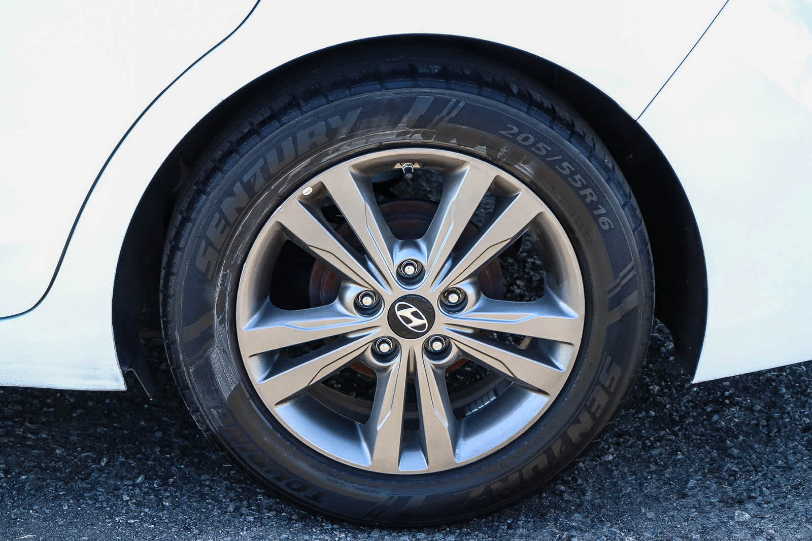 Thumbnail: 2017 Hyundai Elantra - 10