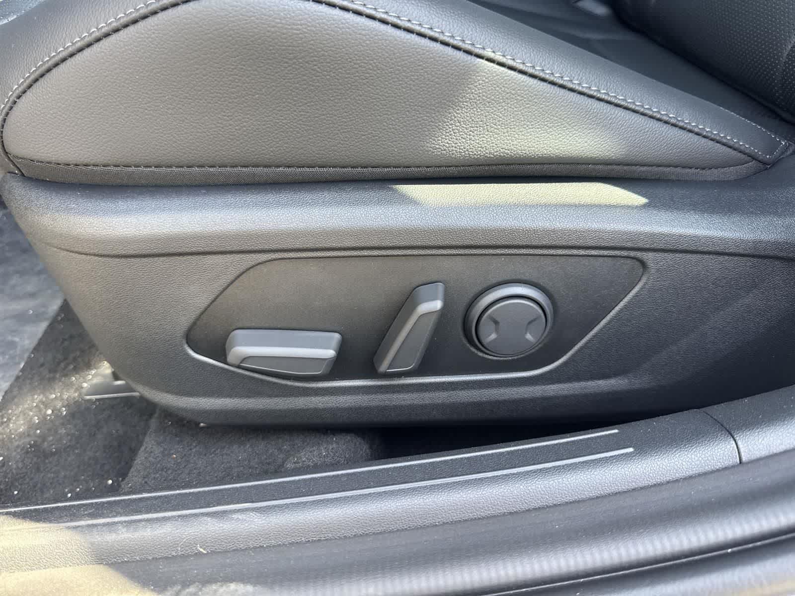 Thumbnail: 2025 Hyundai Elantra - 30