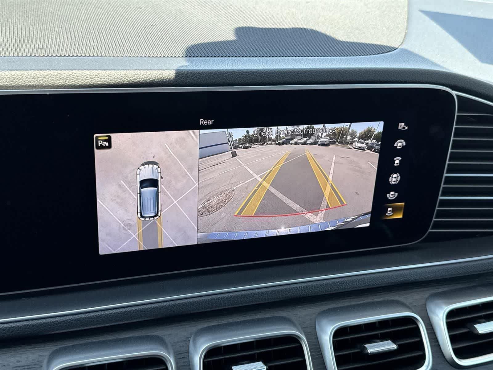 Thumbnail: 2022 Mercedes-Benz GLE - 17