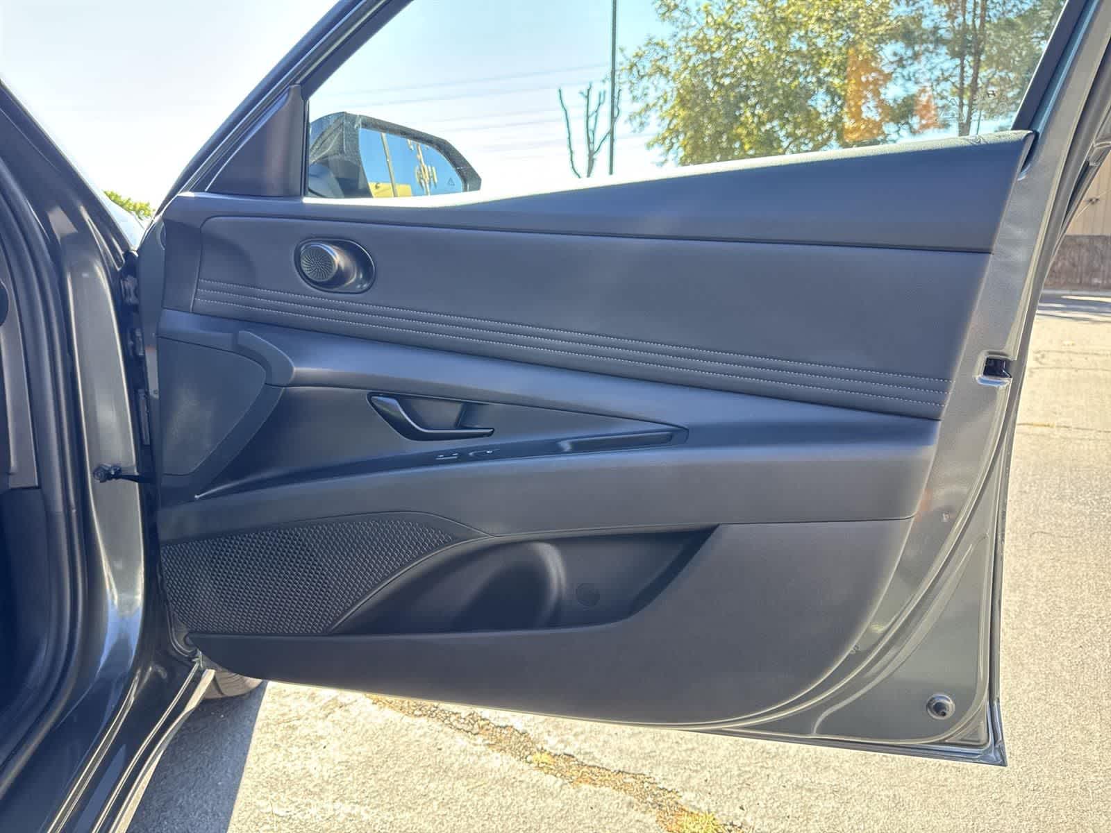 Thumbnail: 2025 Hyundai Elantra - 36
