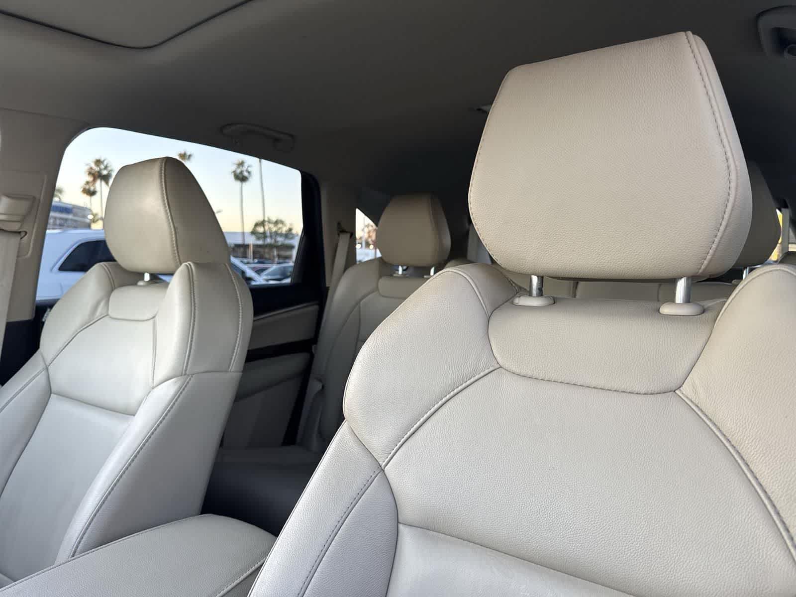 Thumbnail: 2019 Acura MDX - 15