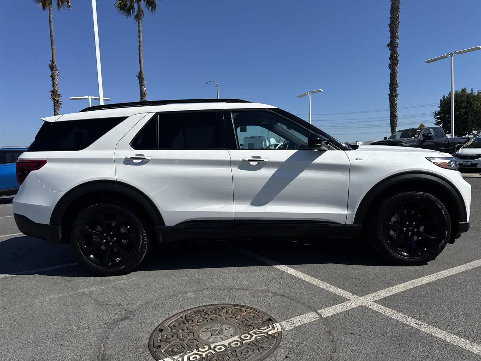 Thumbnail: 2024 Ford Explorer - 3
